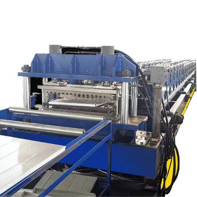 Macchina formatrice di laminazione per scaffalature selettive per pallet Kefa